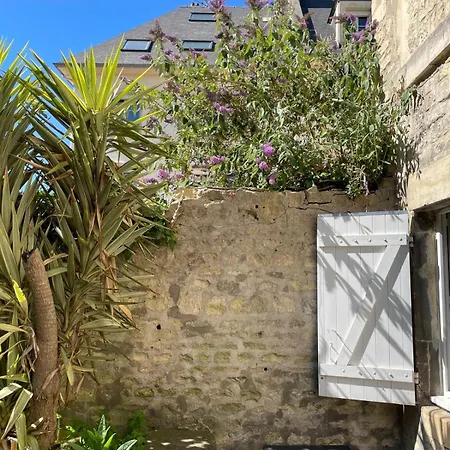 Le Nid D Abbaye Apartment Caen Exterior photo
